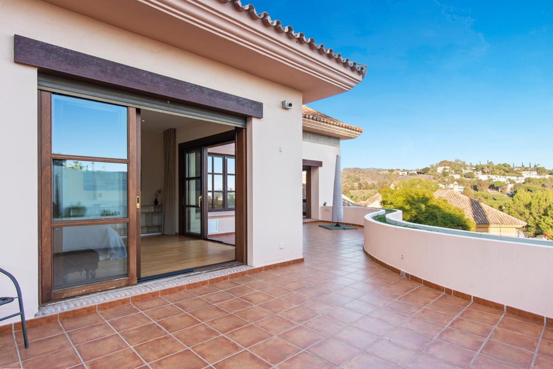 Luxury Villa Robledal By Mabiente - Views Of The Sea And The Golf Course マルベーリャ エクステリア 写真