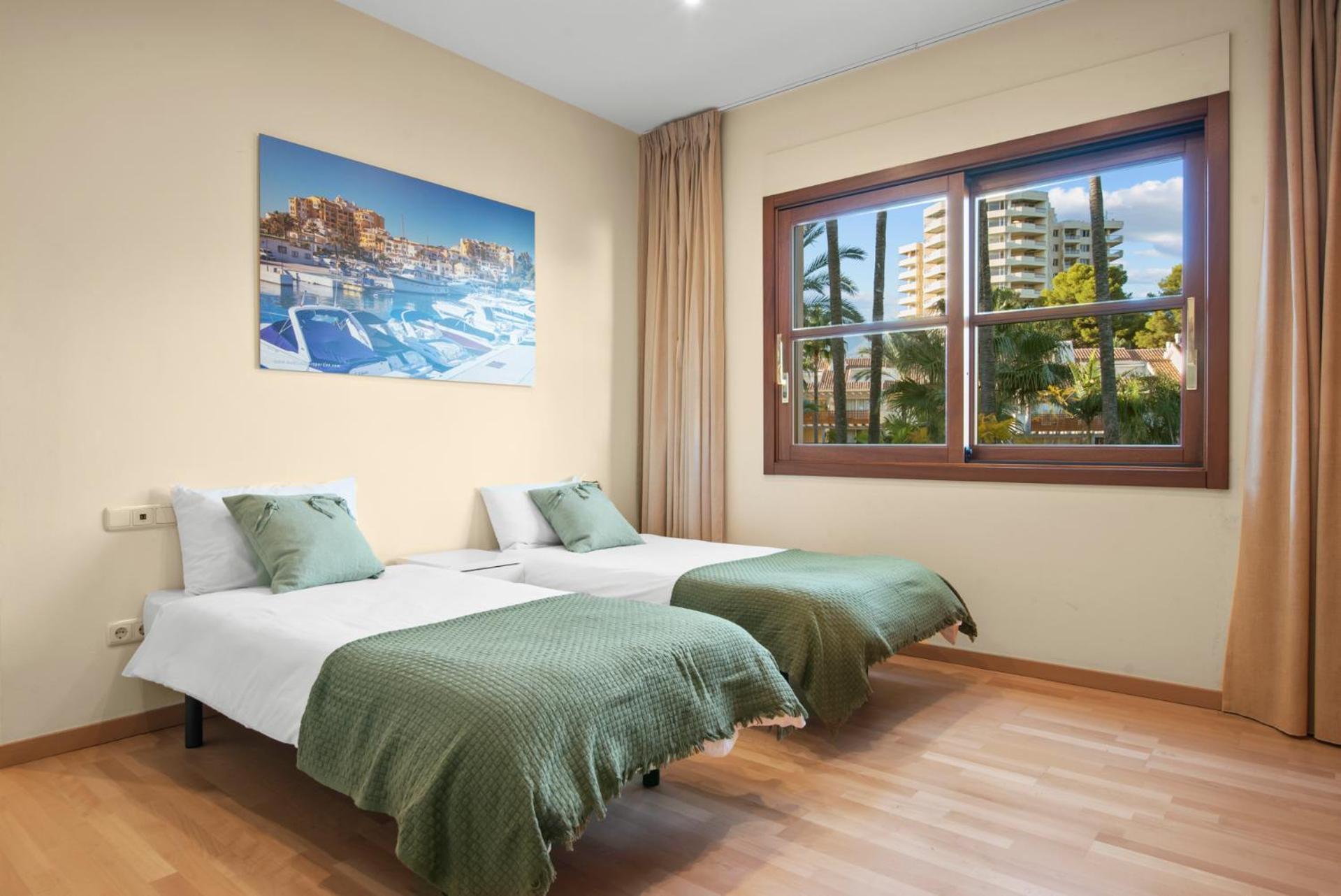Luxury Villa Robledal By Mabiente - Views Of The Sea And The Golf Course マルベーリャ エクステリア 写真